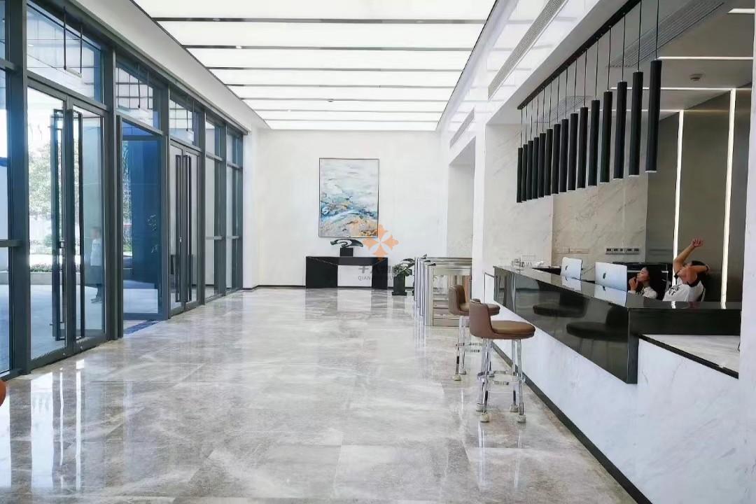 浦東 九洲中心 500平米 標準裝修
